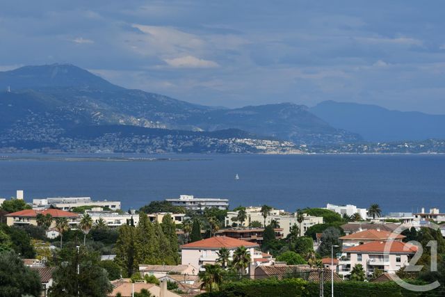 Appartement F4 à vendre - 4 pièces - 75.56 m2 - ANTIBES - 06 - PROVENCE-ALPES-COTE-D-AZUR - Century 21 Roi Soleil