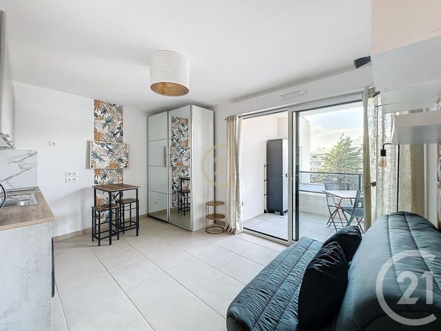 Appartement F1 à louer ANTIBES